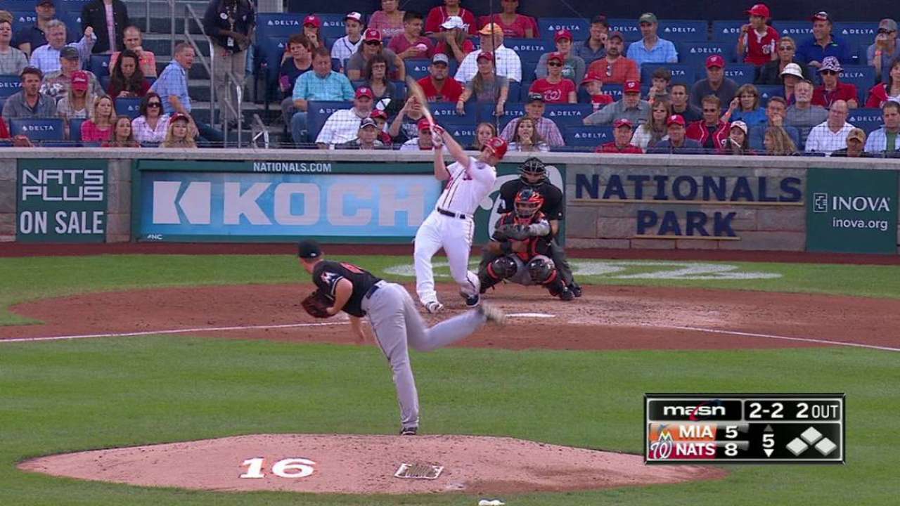 Murphy flies out in bid for NL batting title