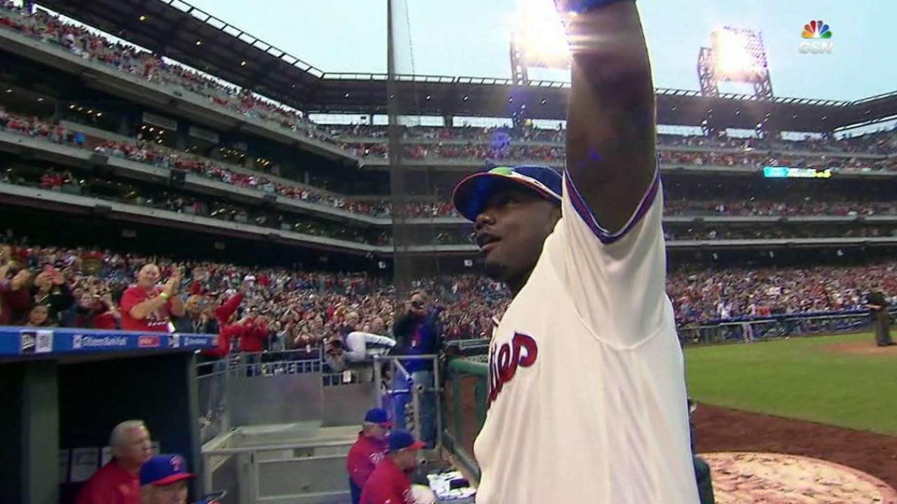 Howard exits to ovation