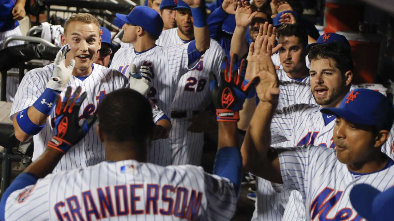 Oct. 4 Noah Syndergaard and Curtis Granderson workout day interview