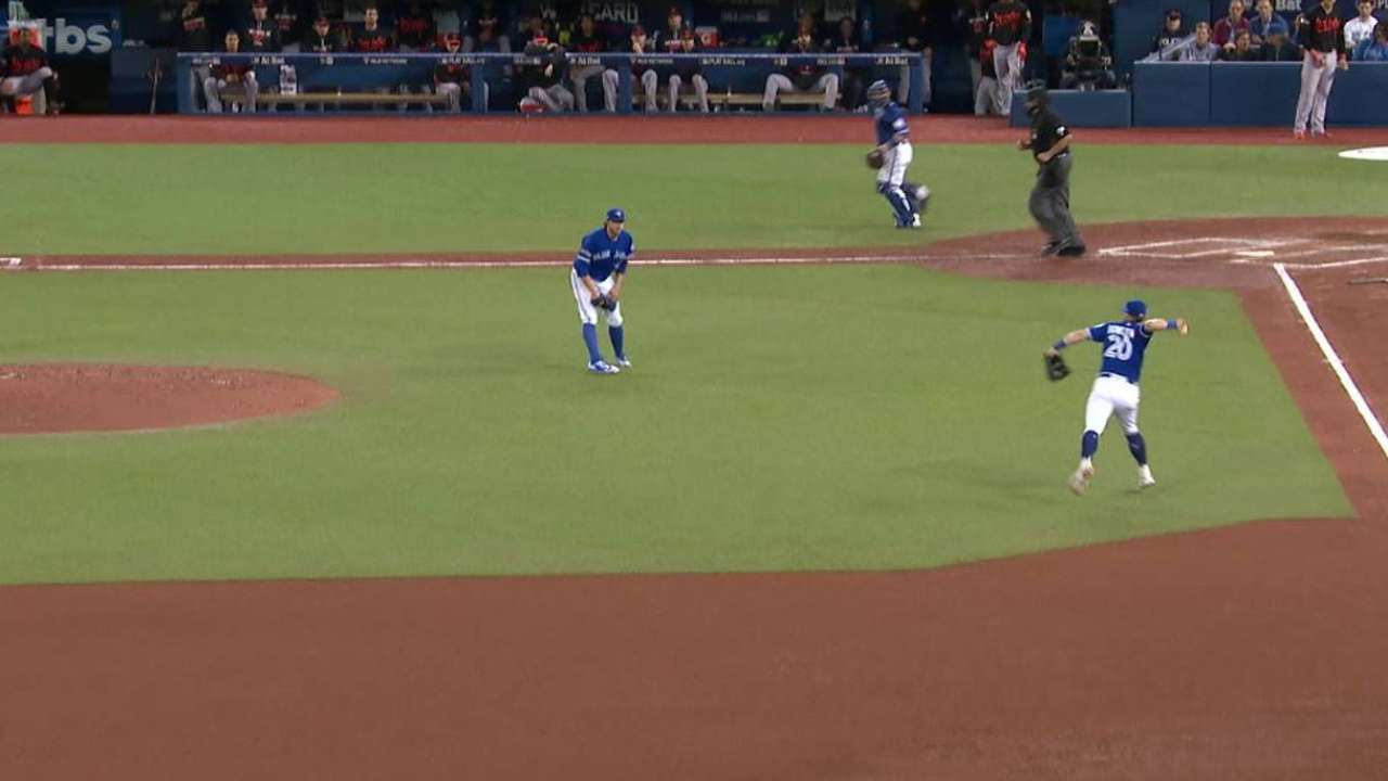 Donaldson's barehanded play
