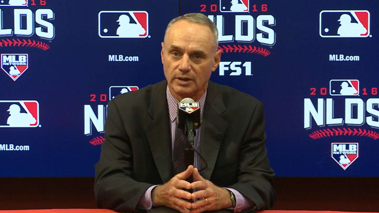 Manfred discusses rainout