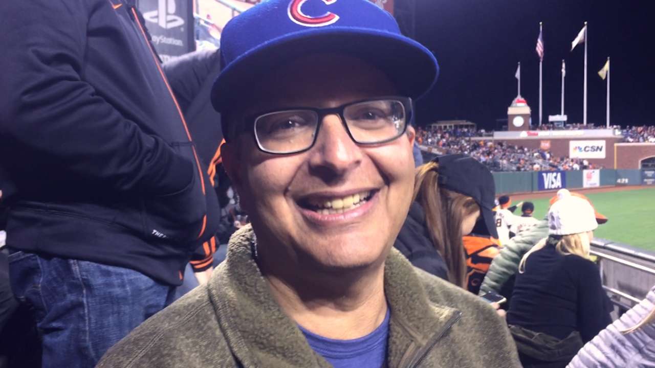 Cubs fan catches Arrieta's HR
