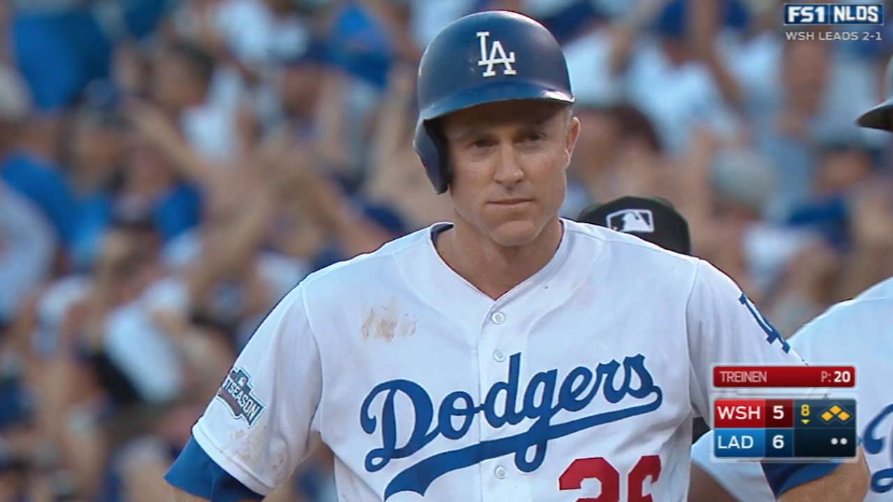 Utley's go-ahead RBI single