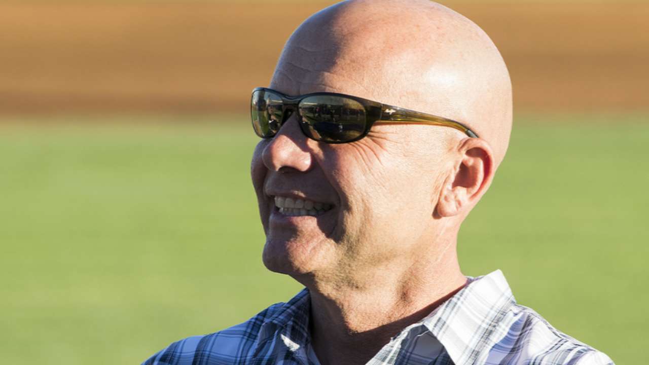 Padres, president and CEO Dee part ways