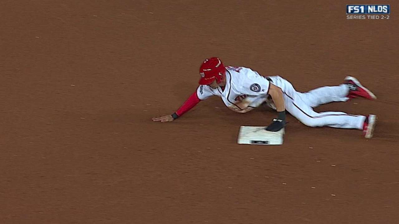 Turner steals second in the 3rd