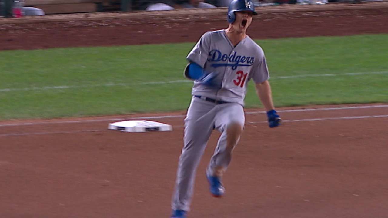 Pederson's homer gets Dodgers going in clinch