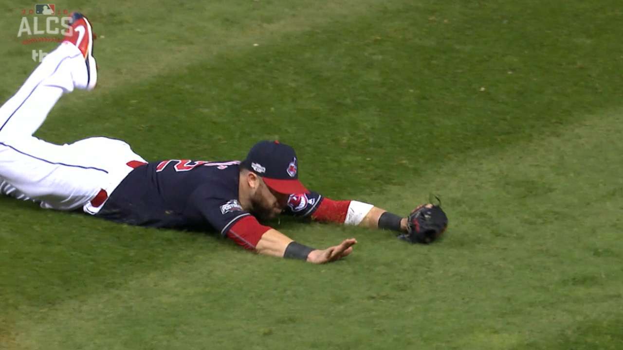 Kipnis' gorgeous diving stop
