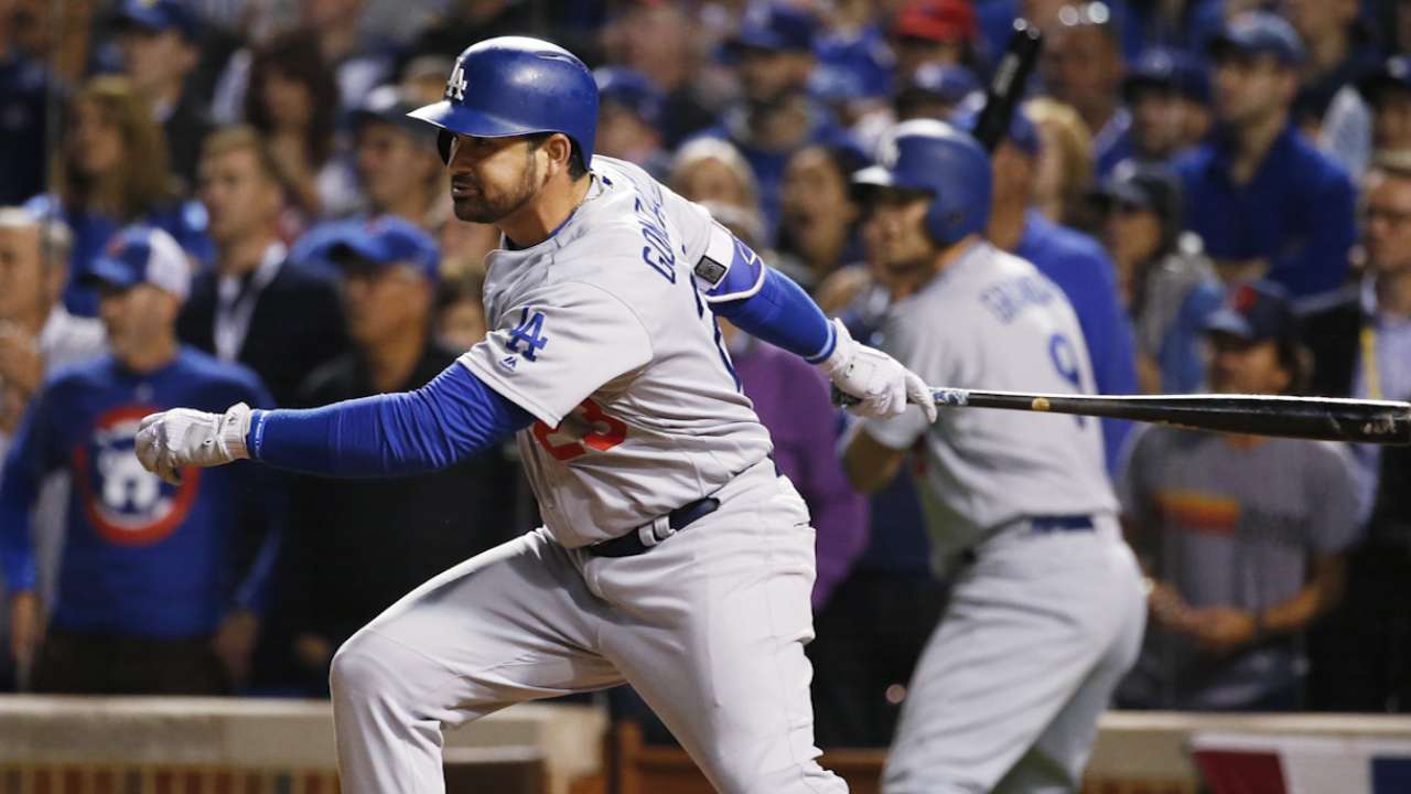 Roberts on Gonzalez's big hit