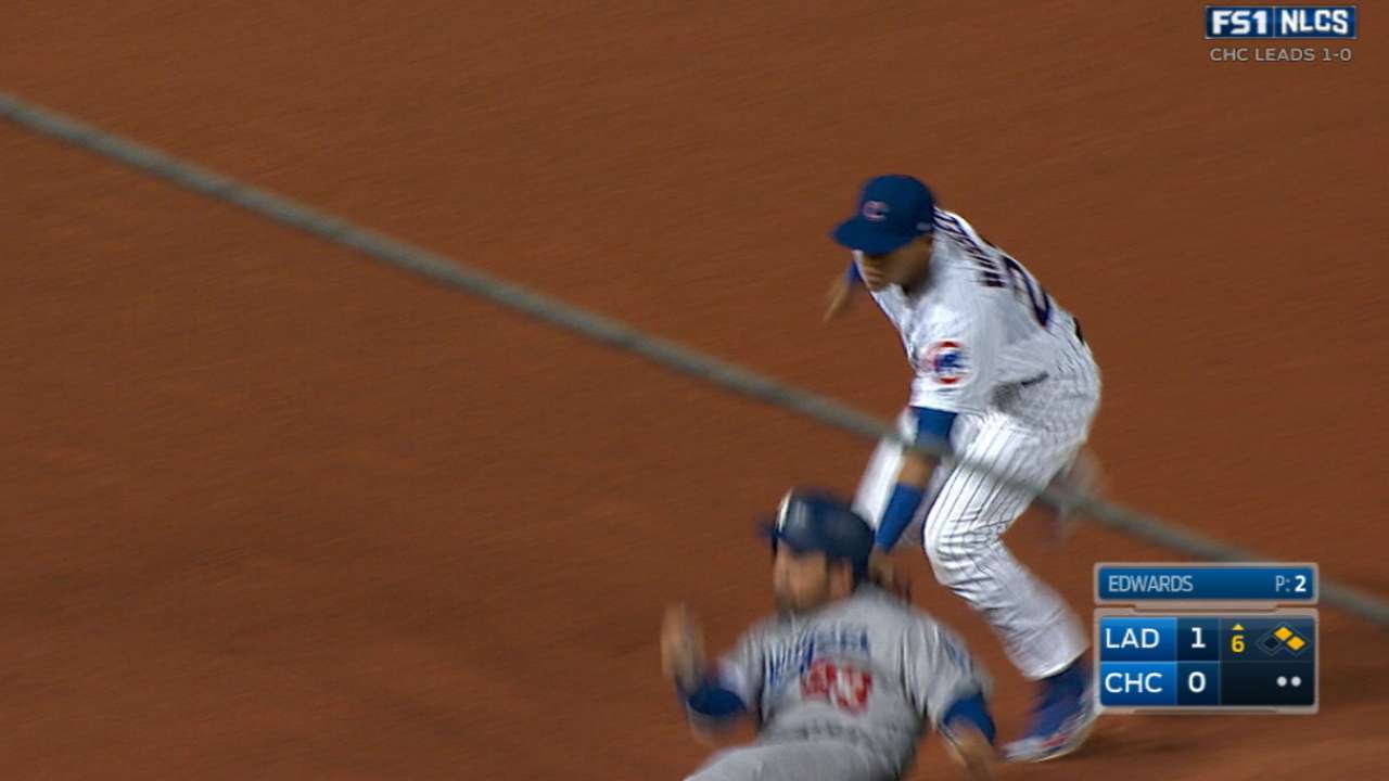 Baez's heads-up double play