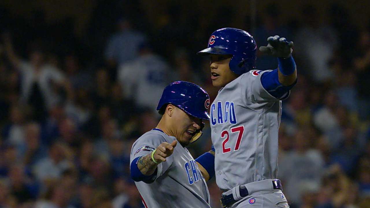 Russell catches fire in NLCS