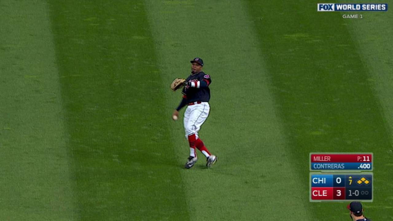 Davis hustles in for catch