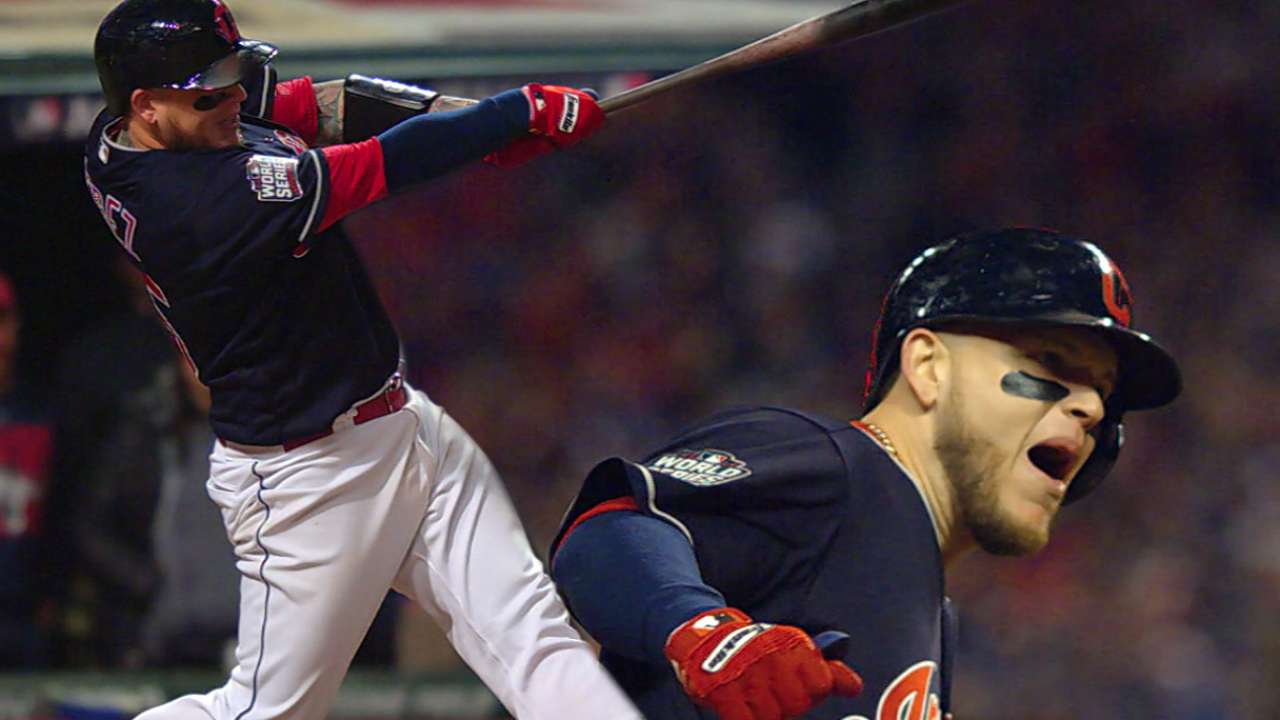 Perez slugs two huge HRs in Game 1