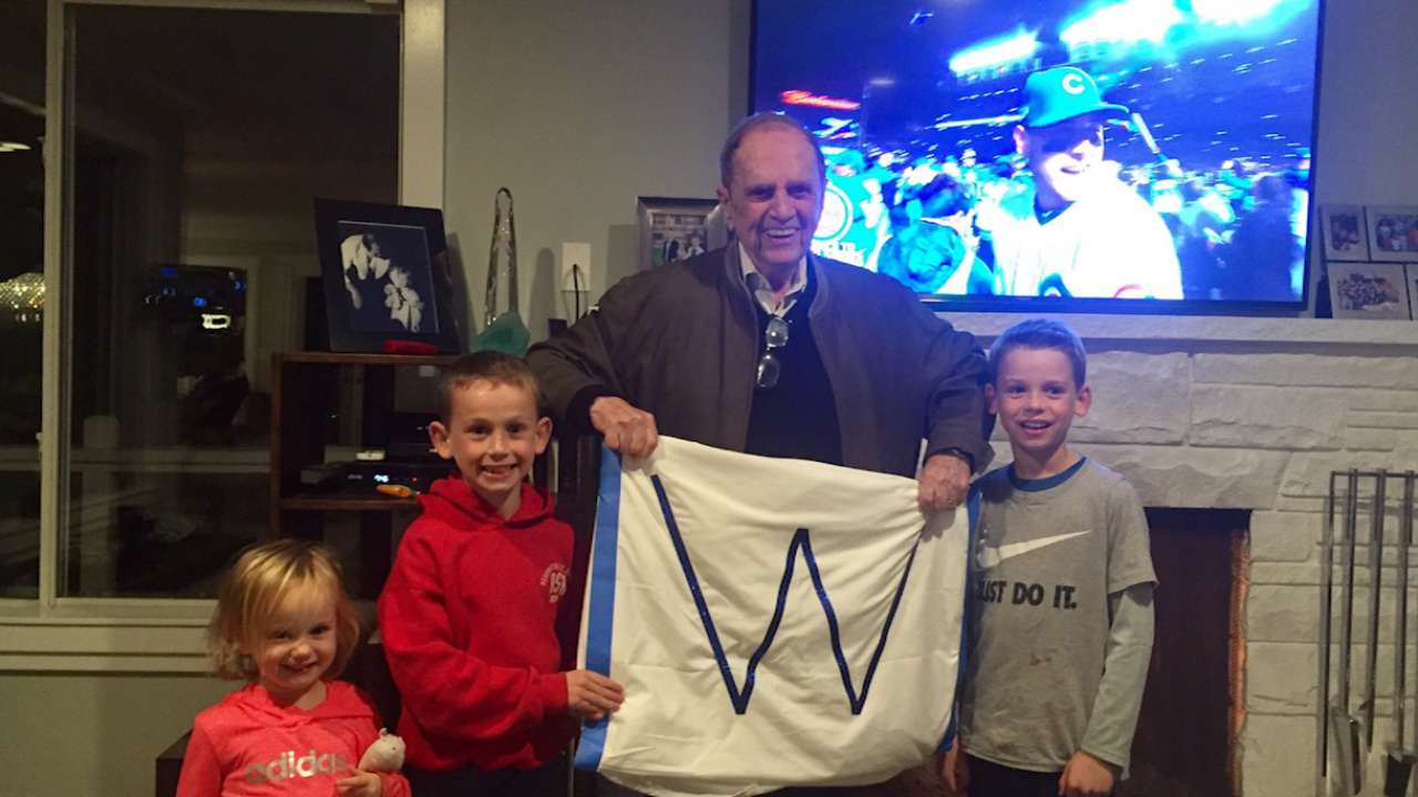 Newhart loving Cubs' 2016 run