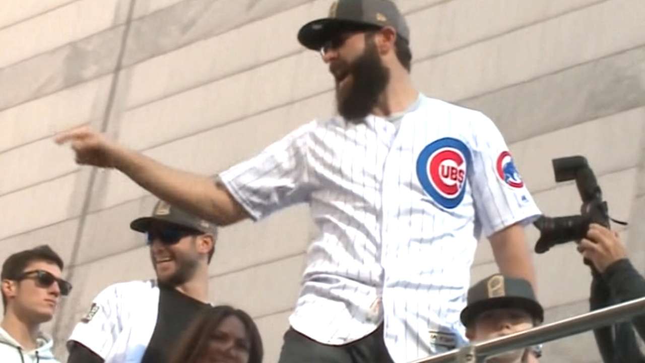 Arrieta on parade, Cubs fans