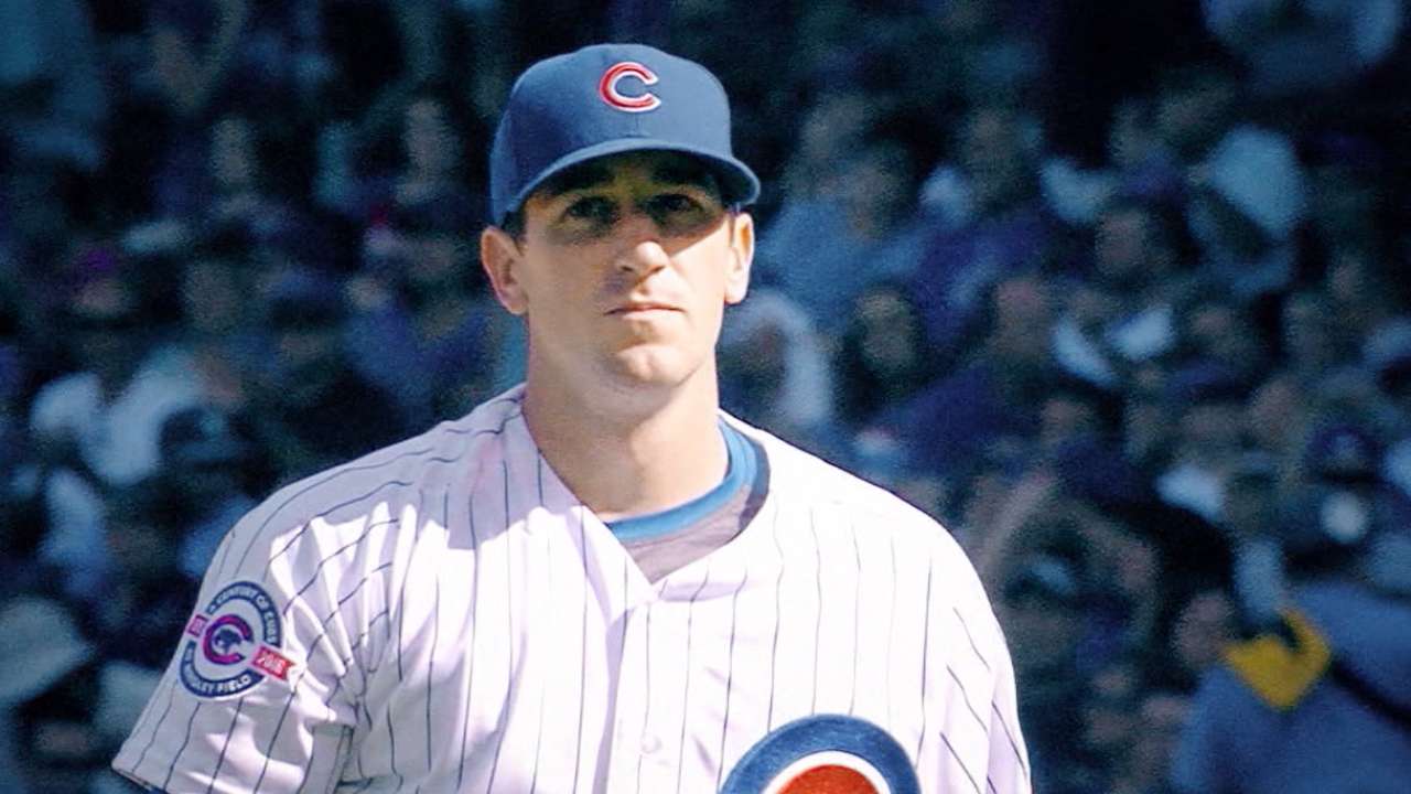 Peers vote Hendricks NL's best pitcher