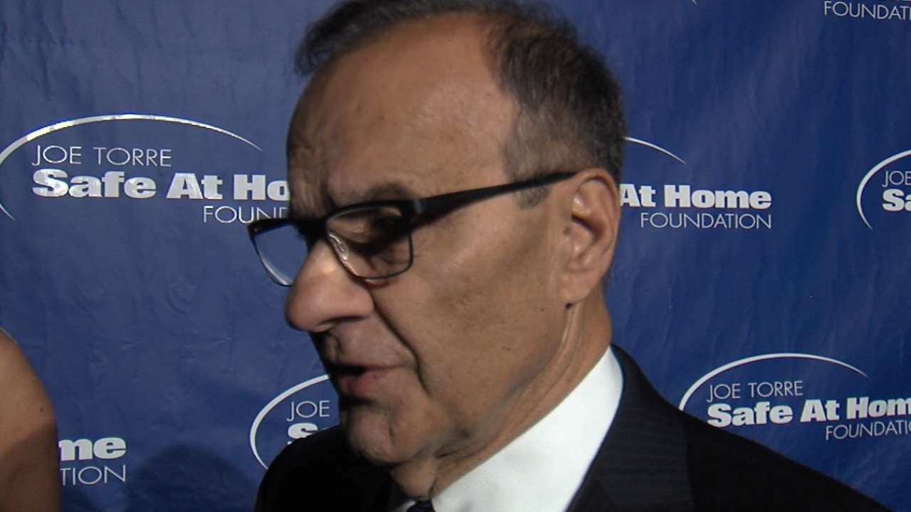 Torre honors Manfred