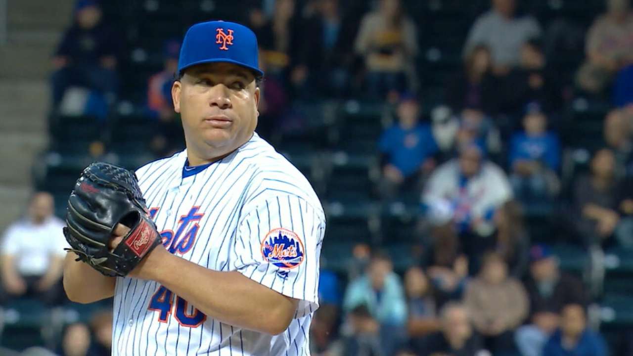 Old is new: Colon, Dickey fit well in Atlanta