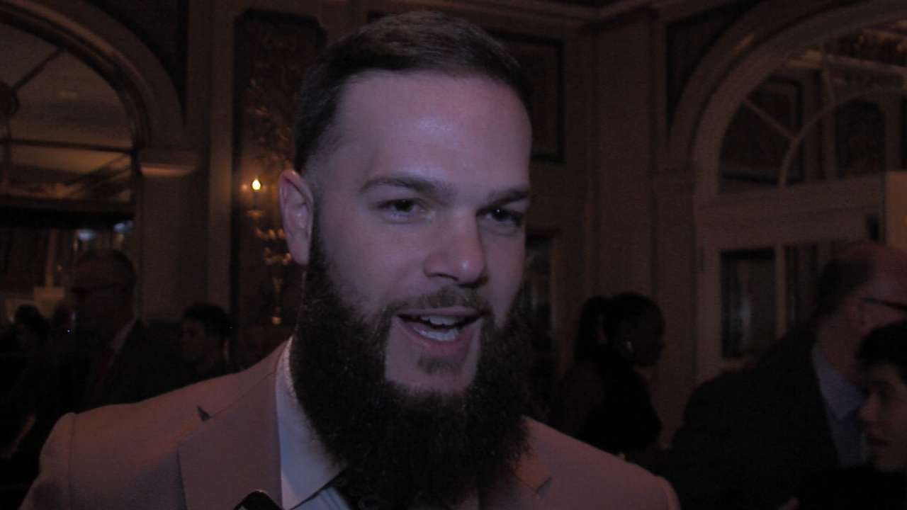 Keuchel on his third Gold Glove