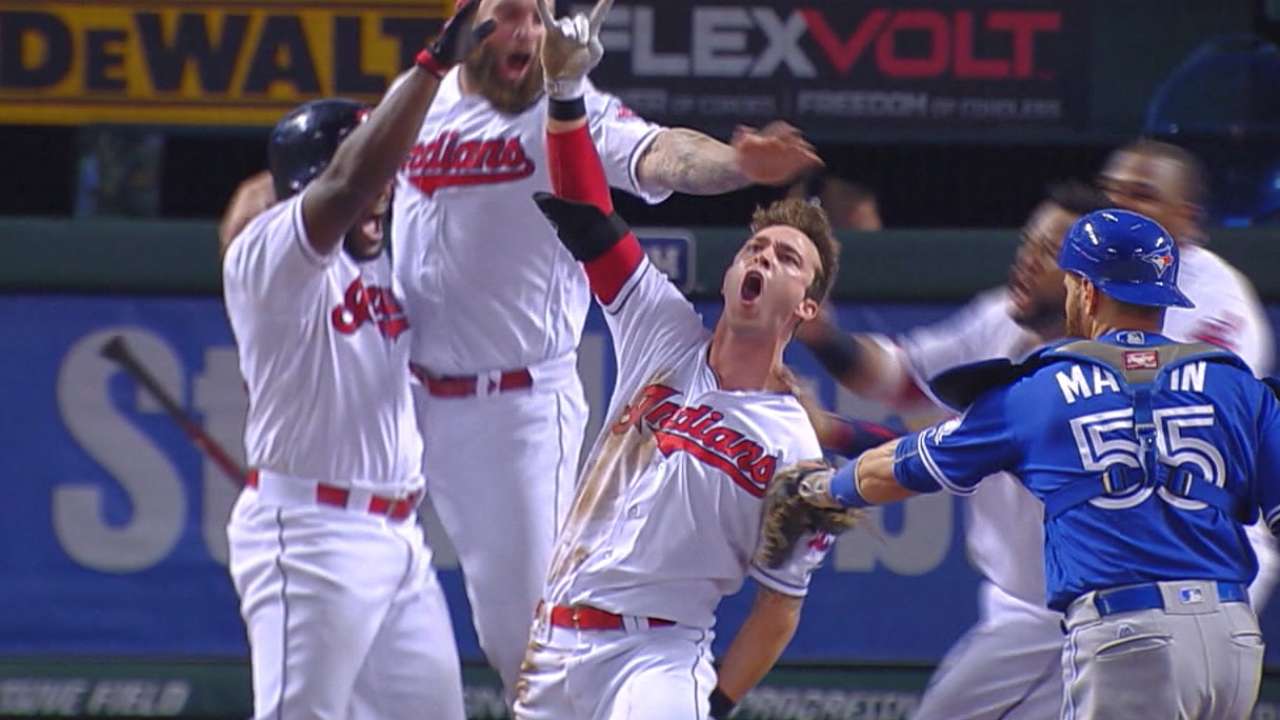 Naquin finishes 3rd in AL ROY Award voting