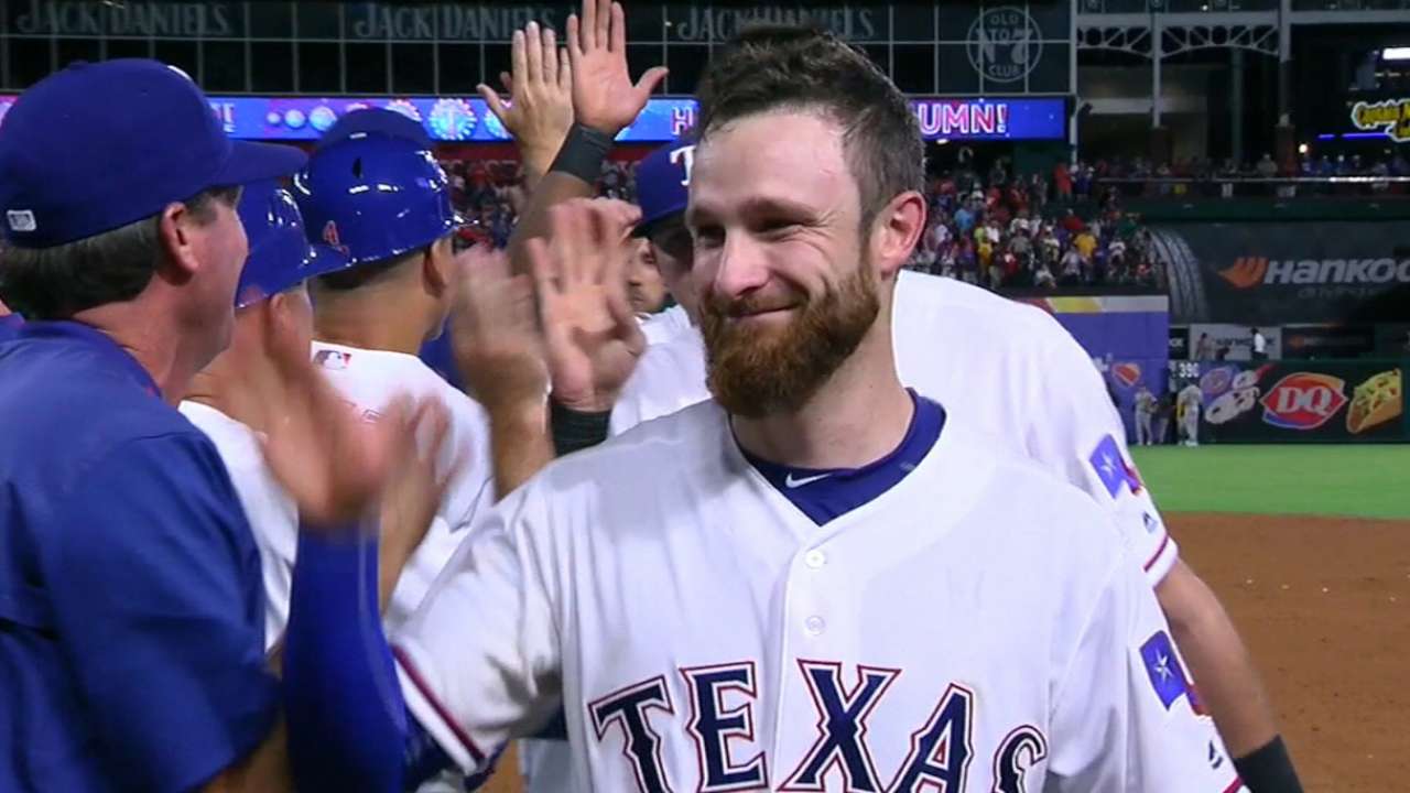 Lucroy to catch for Team USA in World Baseball Classic