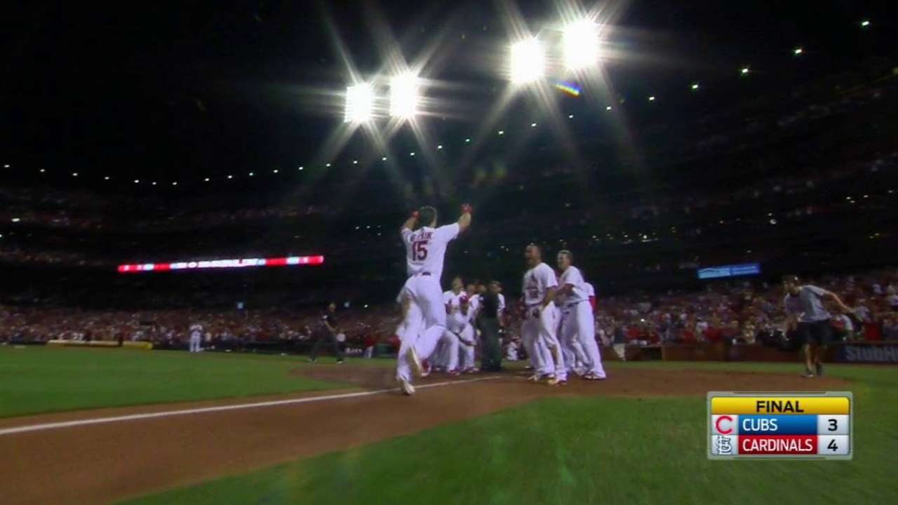 Grichuk's 1st walk-off HR closes Central gap