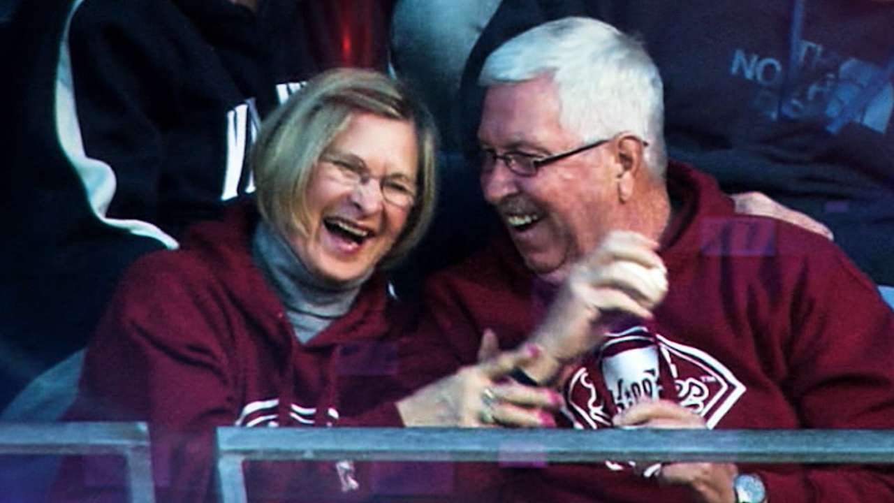 Philly couple thrilled to win Best Fan Catch