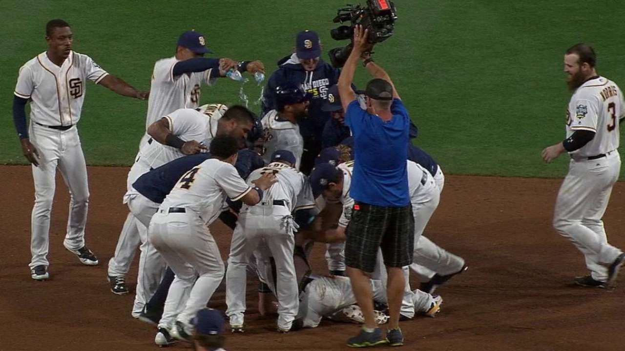 Norris, Myers guían remontada de S.D. vs. Bravos