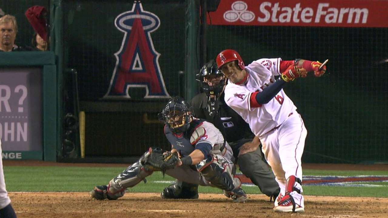 Escobar fue el héroe en triunfo de Angels vs. Indios