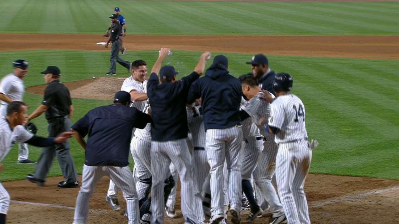 Yankees explotan con seis en la novena y dejan tendidos a Rangers