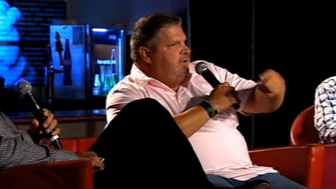 Kruk, Phils' TV crew gearing up for spring