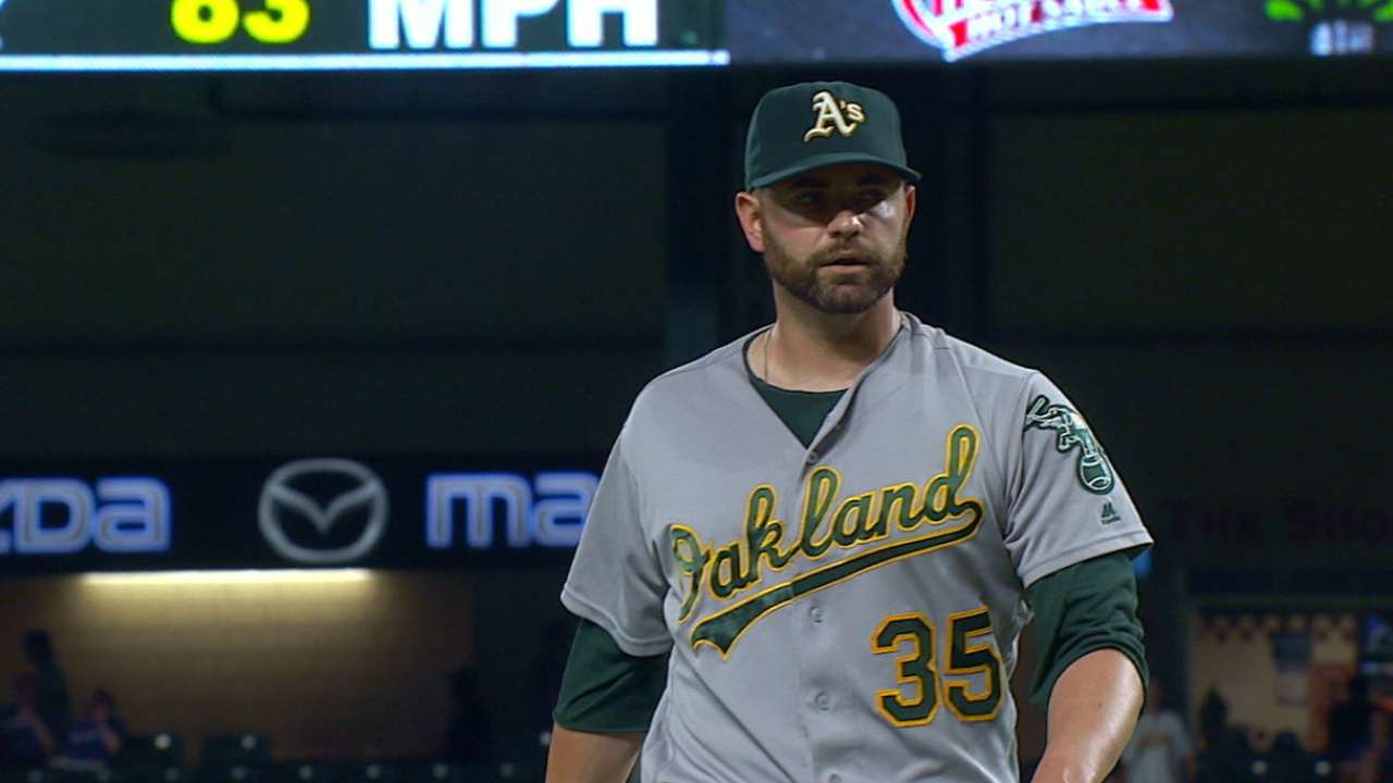 Rzepczynski to sign with Seattle