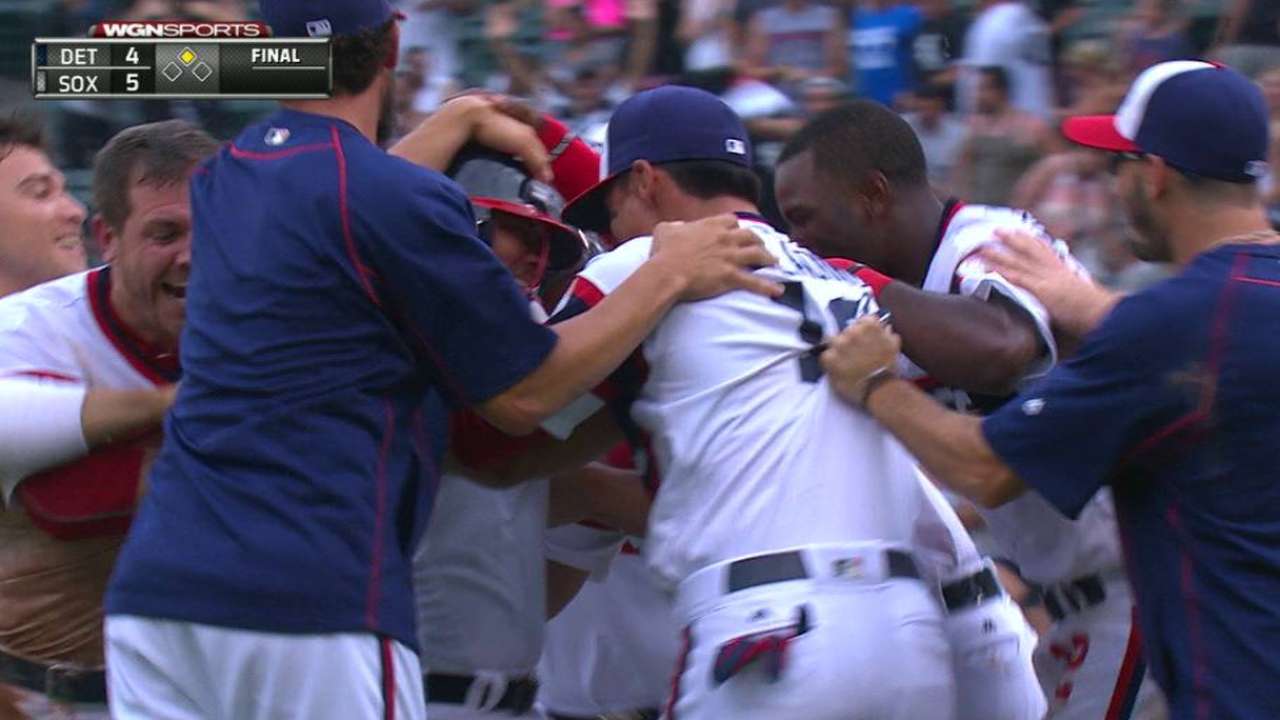 White Sox walk-off on Tigers twice in 4 hours