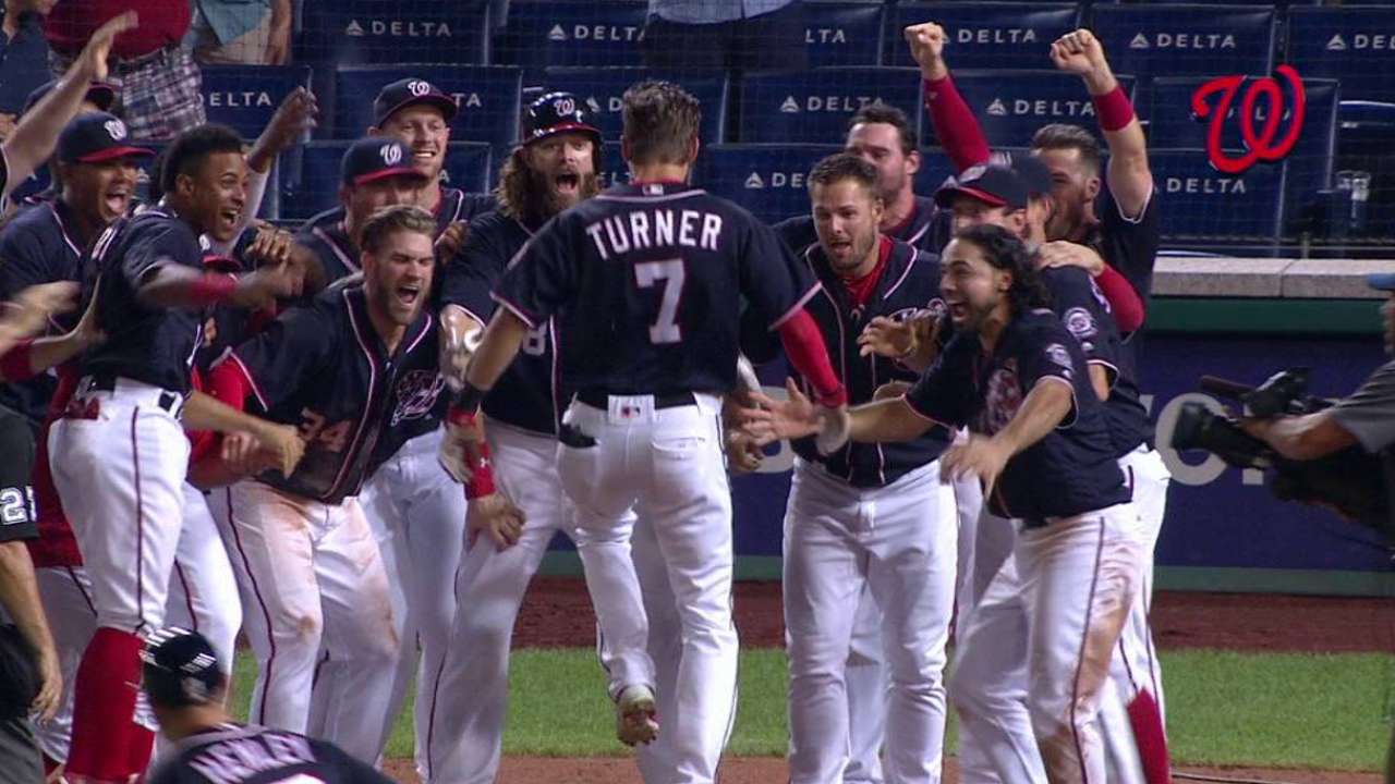 Turner pega 2 jonrones y Nacionales superan a Filis