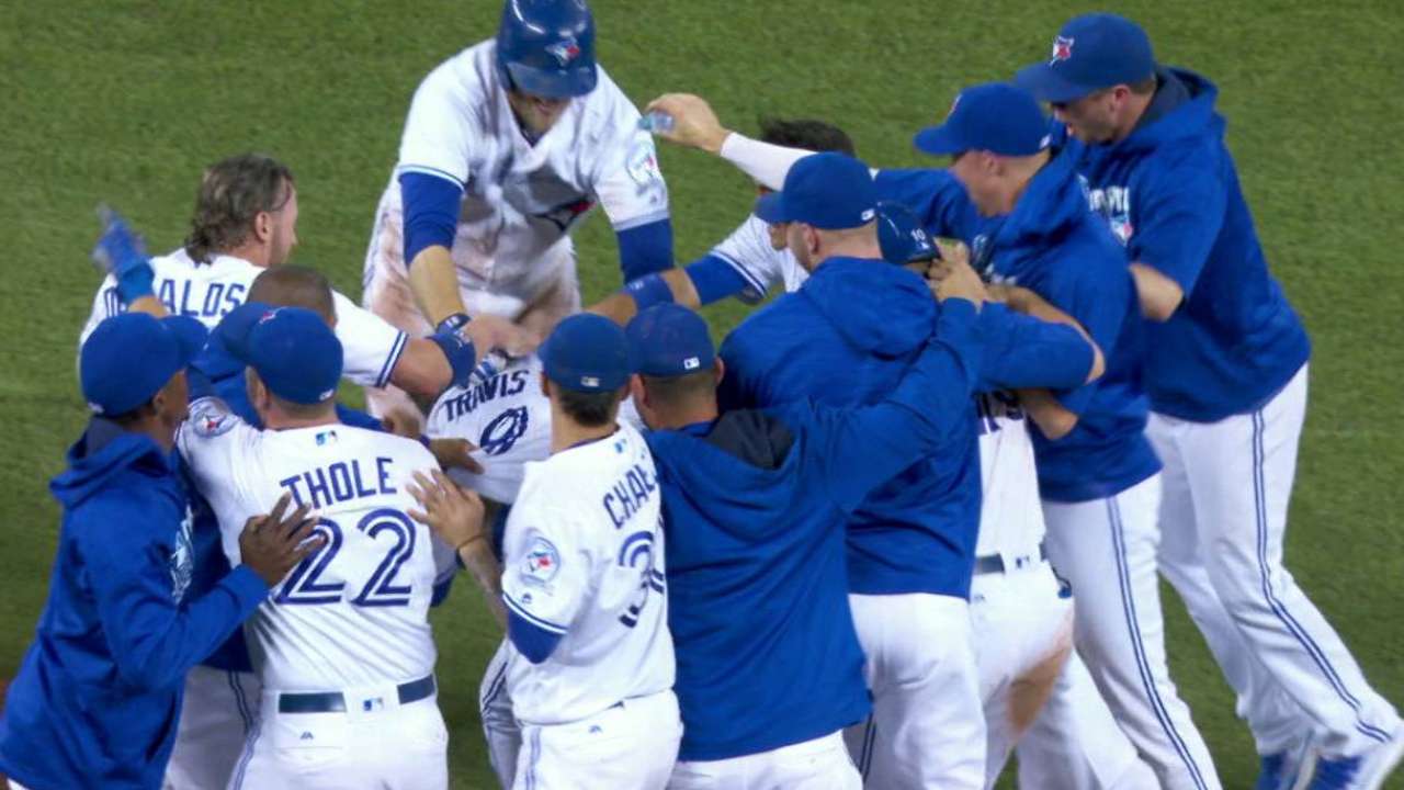 Great Wild North: Travis takes off, stuns SD!