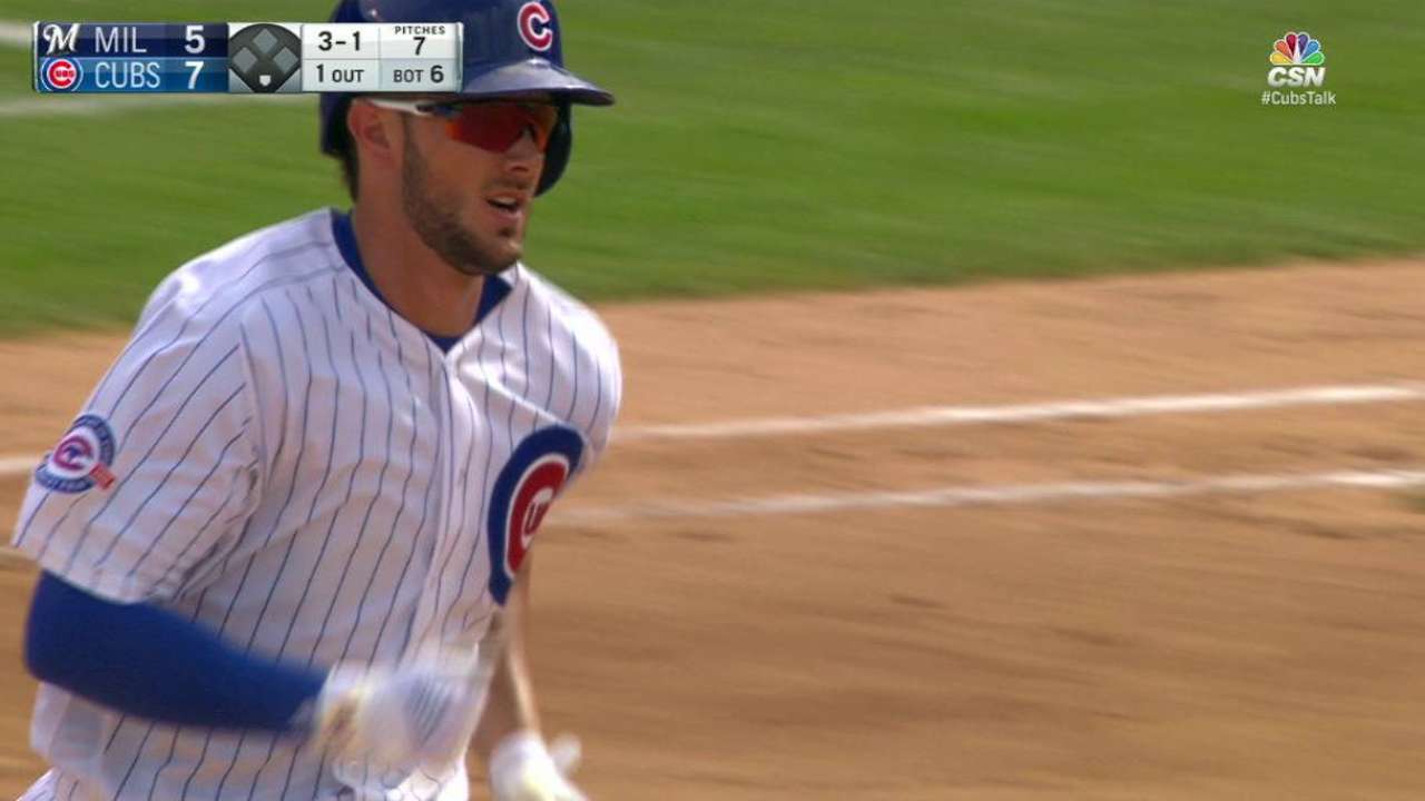 En tarde inspirada de Bryant, Cubs barrieron a los Cerveceros