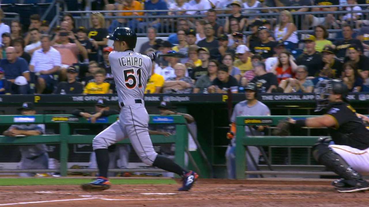 Ichiro passes Kaline with 3,008th career hit