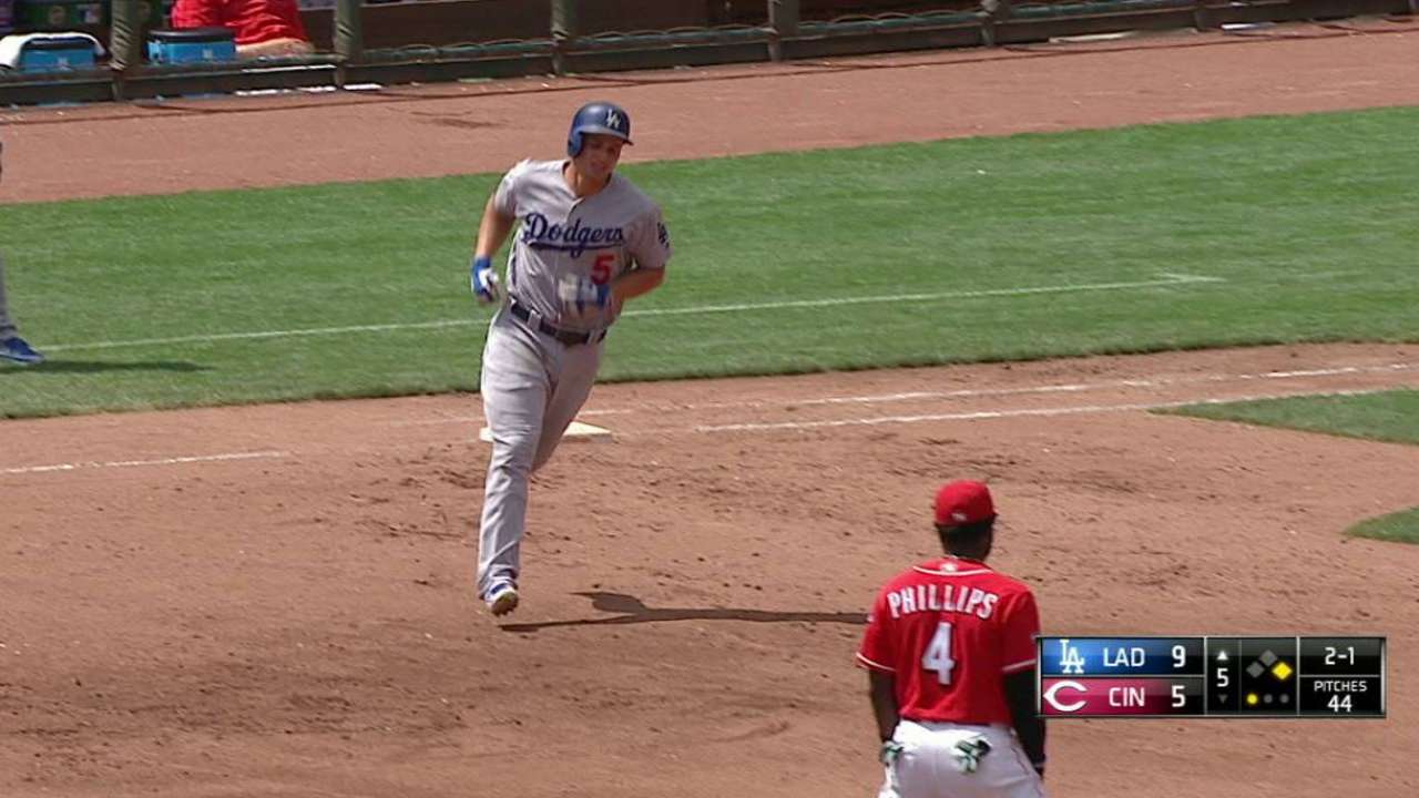 Seager hits 22nd homer, ties franchise mark