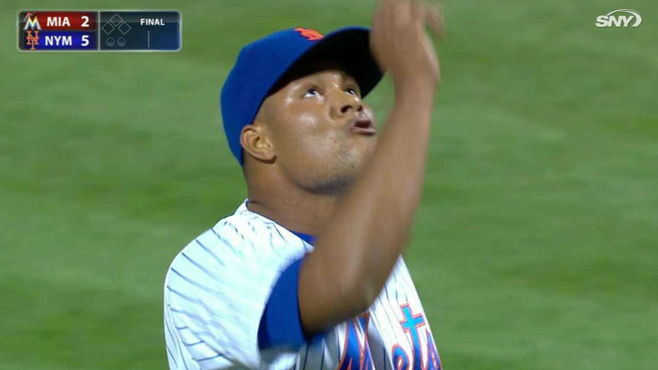 Dominant Familia breaks Mets' saves record