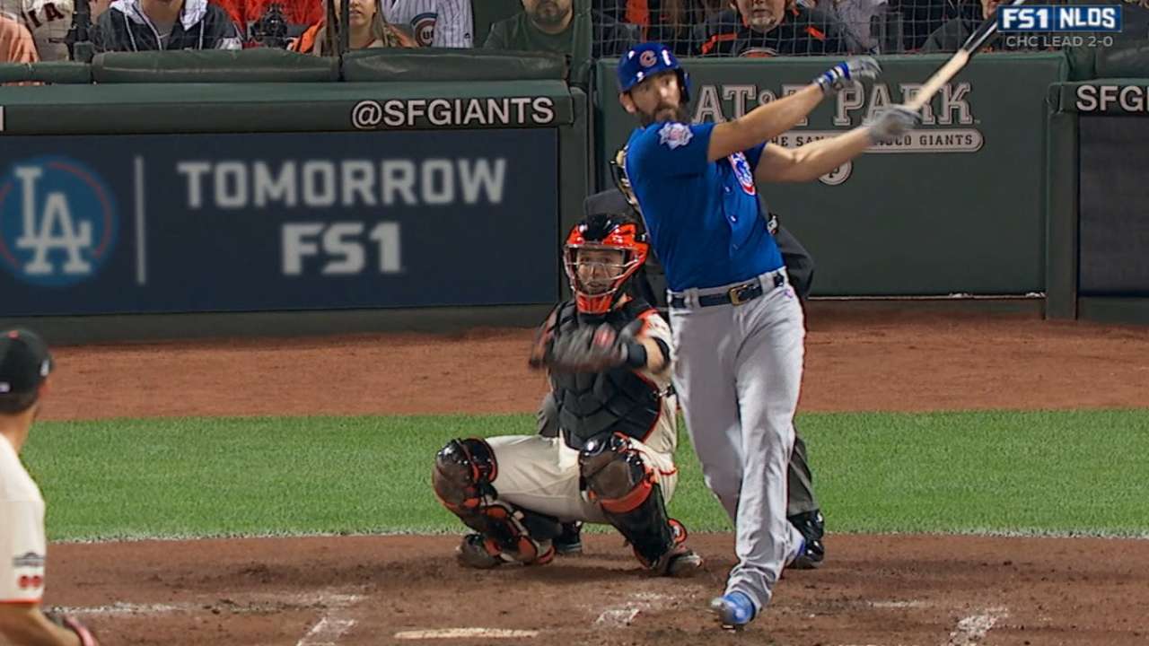Arrieta hits first HR by pitcher off Bumgarner