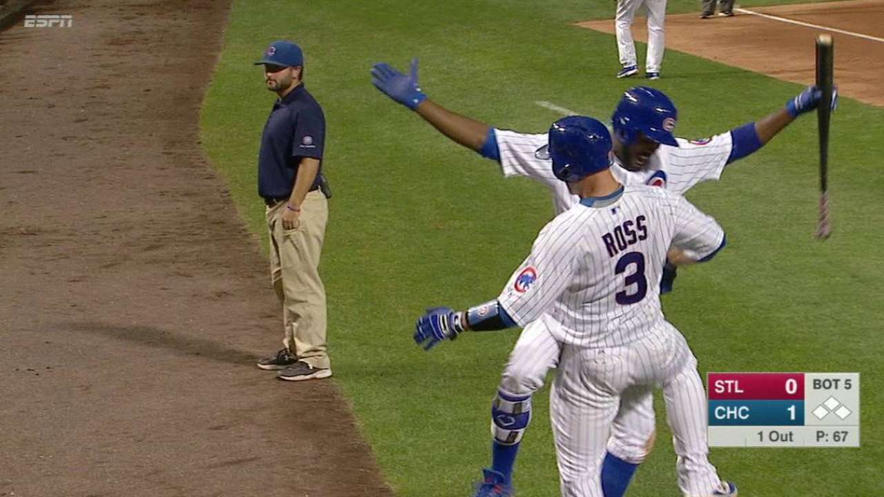 Cachorros se llevan duelo y serie contra Cardenales