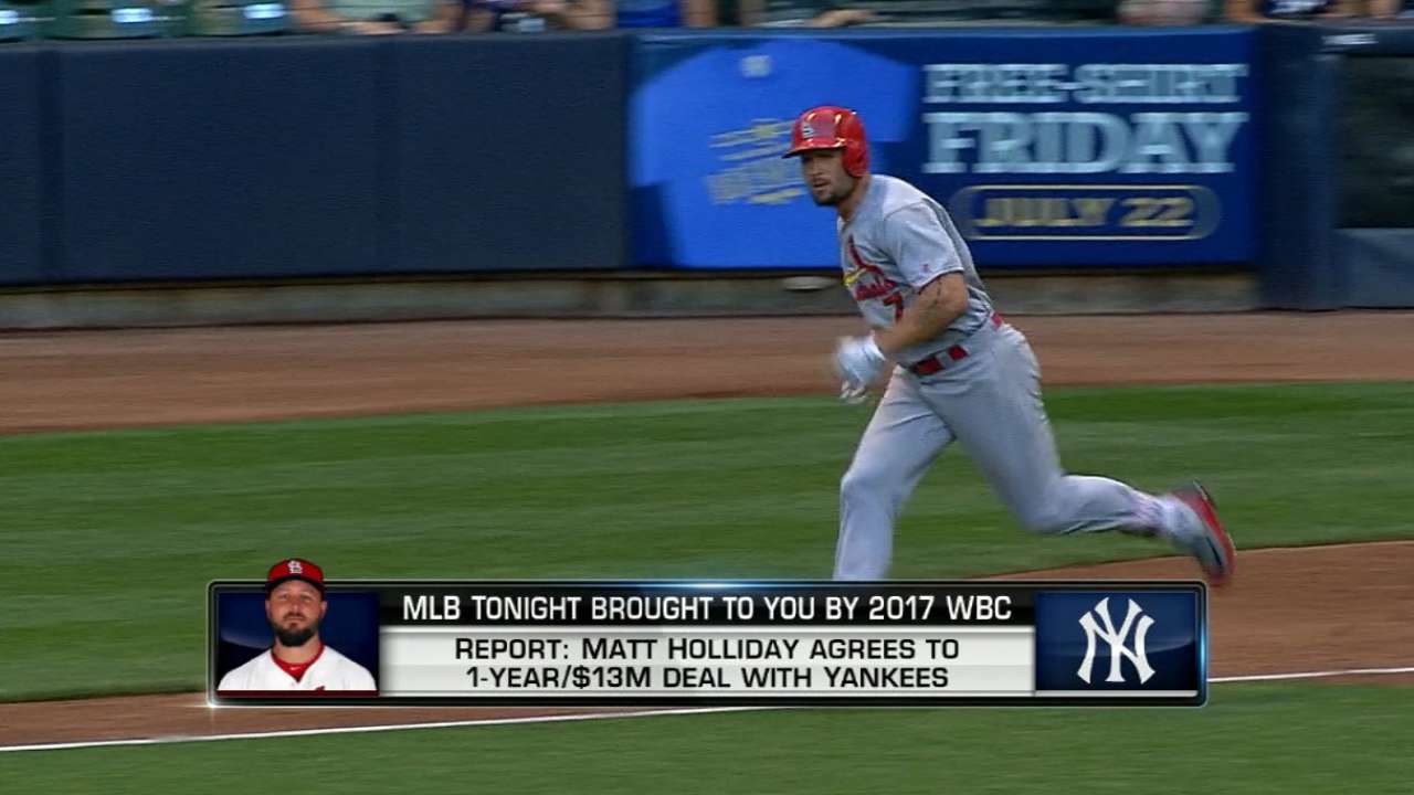 Yankees sign Holliday