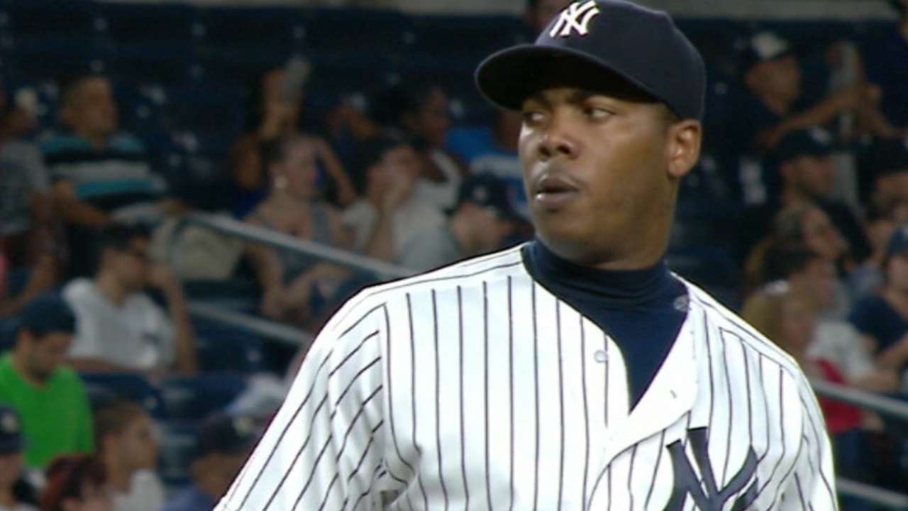 Yankees finalize 5-year deal with Chapman