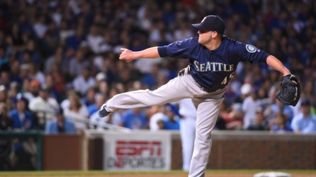 Reds sign reliever Storen to 1-year contract