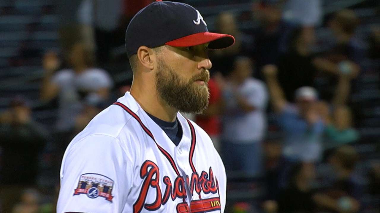 Braves enter '17 with depth, options in bullpen