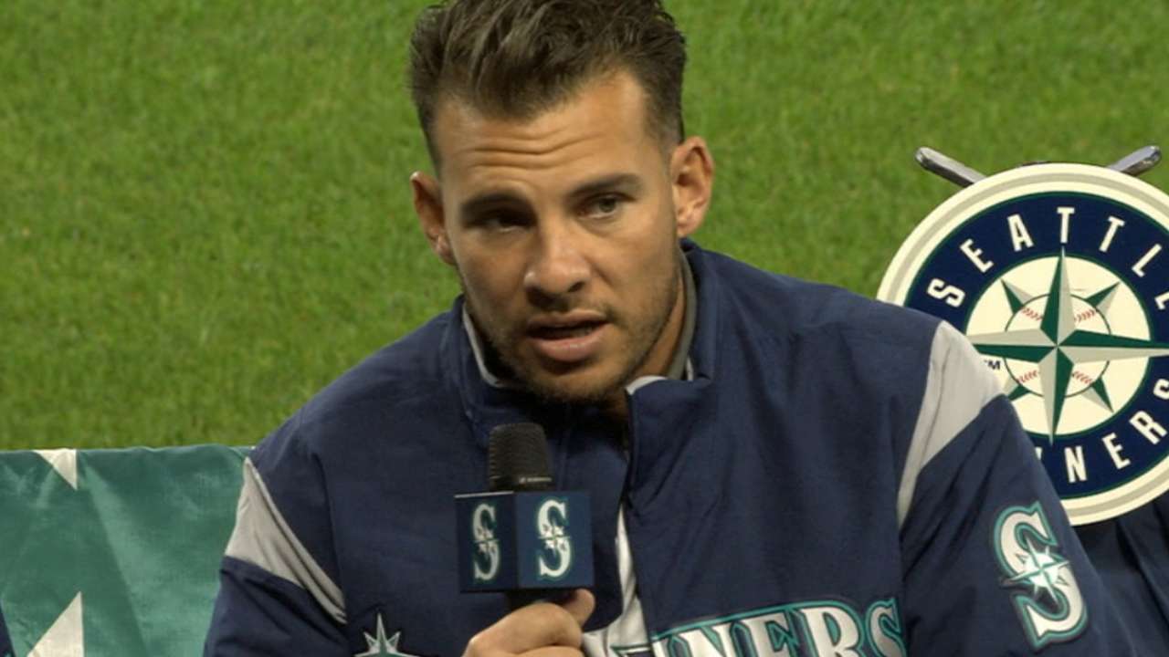 Valencia looks to carve out niche with Mariners