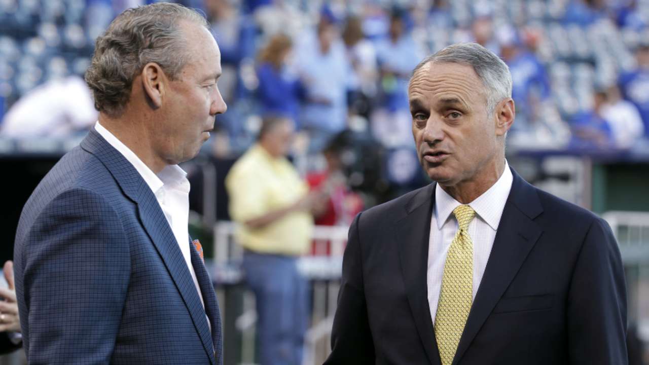 Manfred makes ruling on Cards