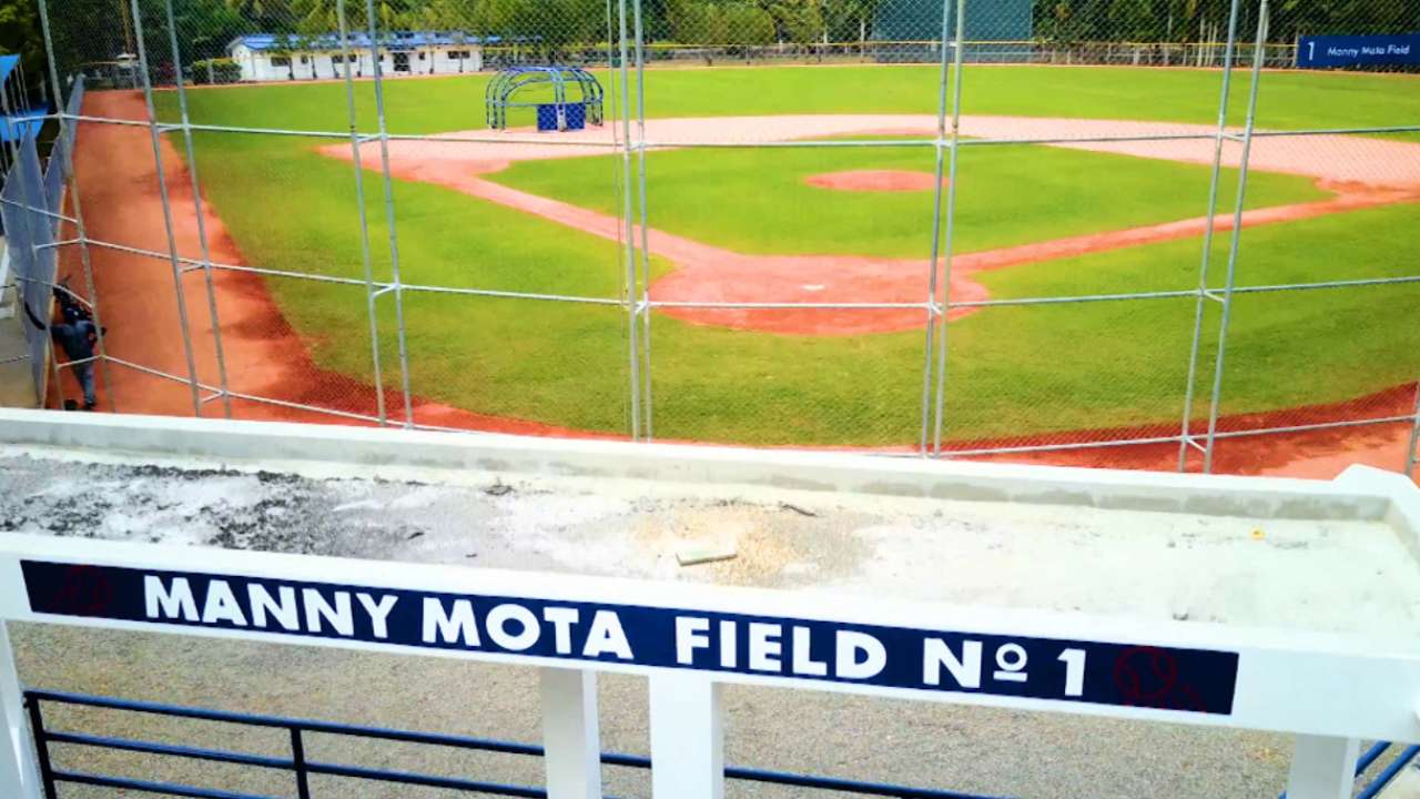 Dodgers reopen renovated Dominican academy