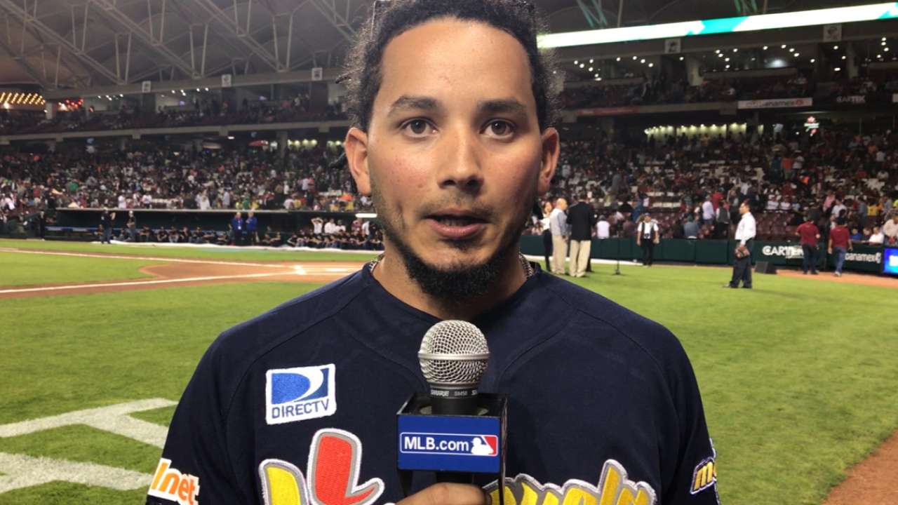 Freddy Galvis se ve bien motivado para ayudar al Zulia a coronarse