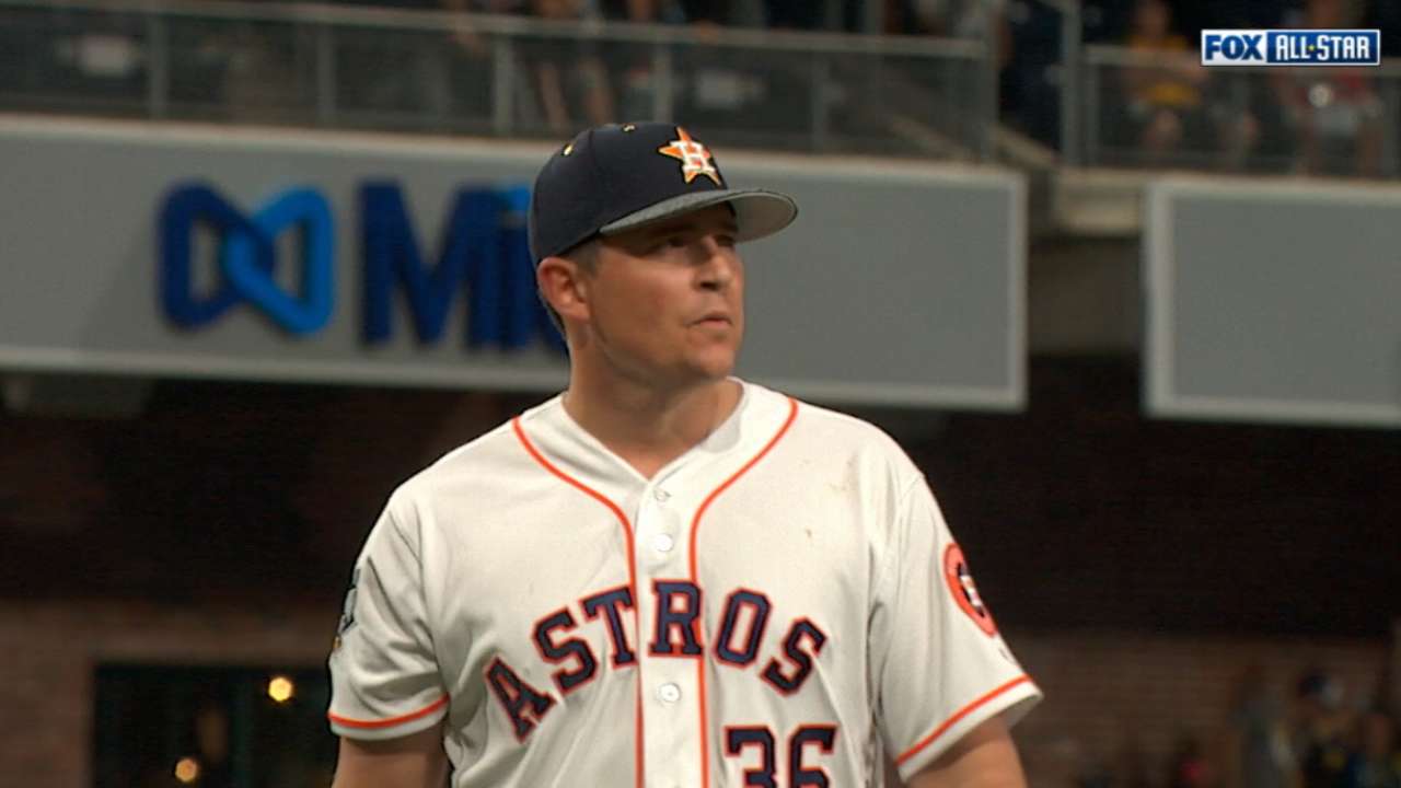 Astros give All-Star Harris new 2-year deal