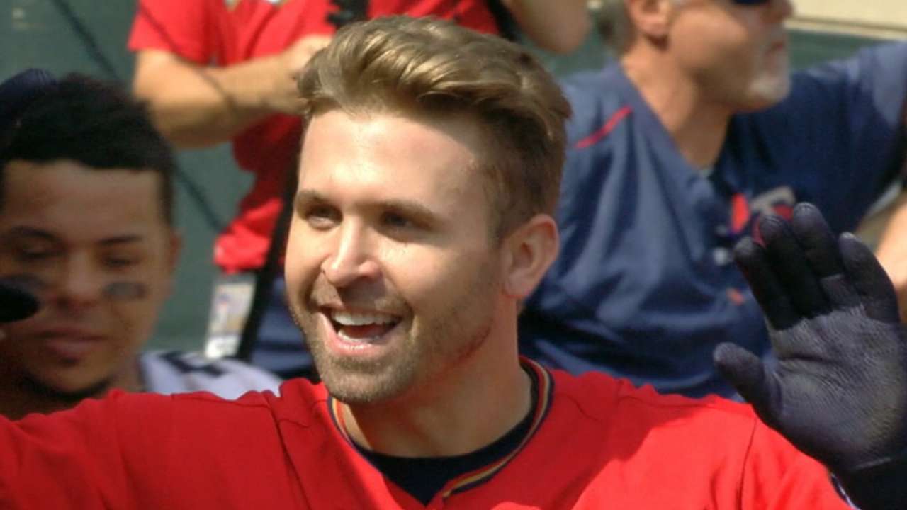 Dozier's 2017 goal is more wins